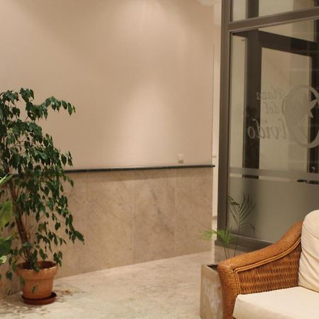 Apartamentos Turisticos Plaza Del Olvido เนร์คา ภายนอก รูปภาพ