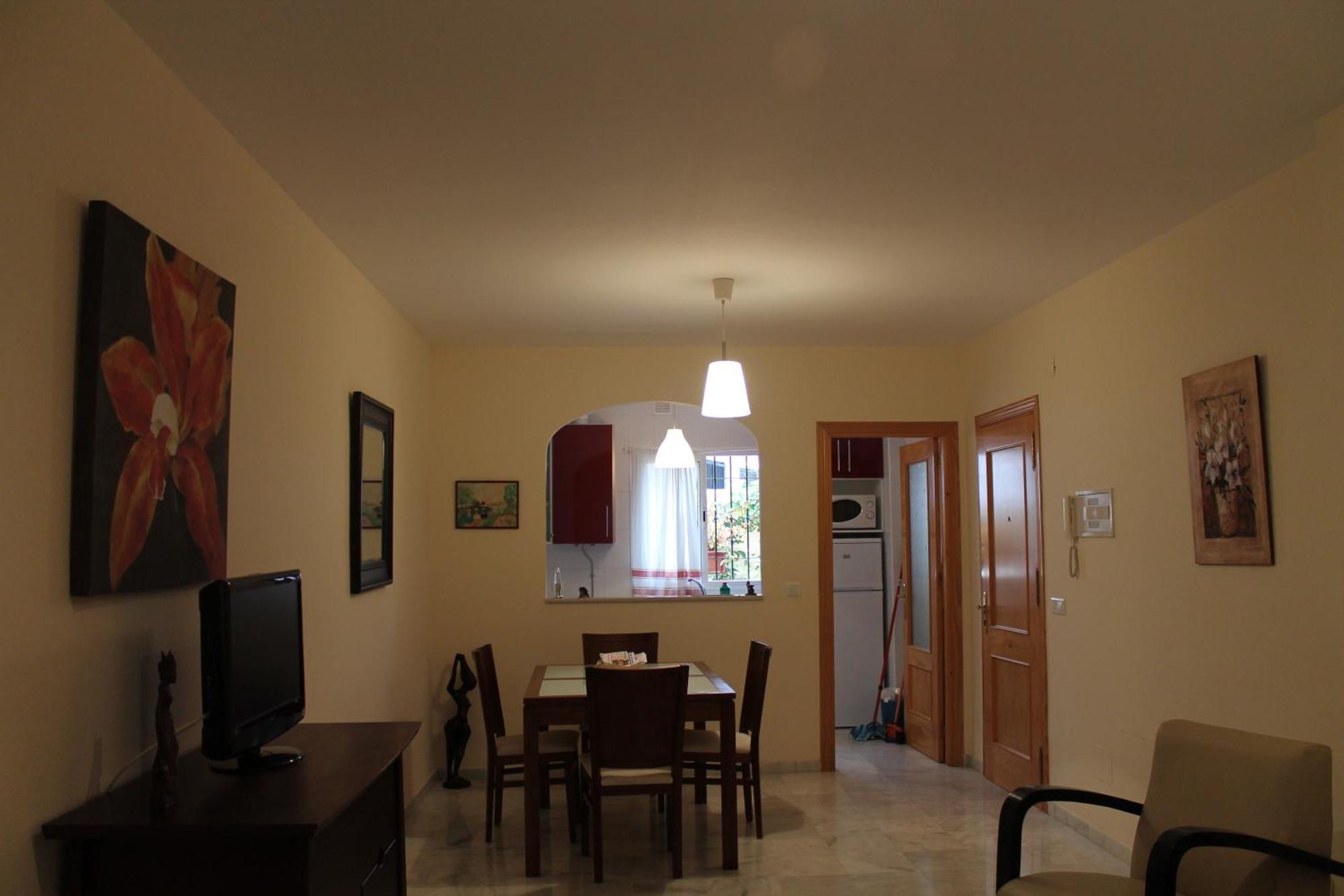 Apartamentos Turisticos Plaza Del Olvido เนร์คา ภายนอก รูปภาพ