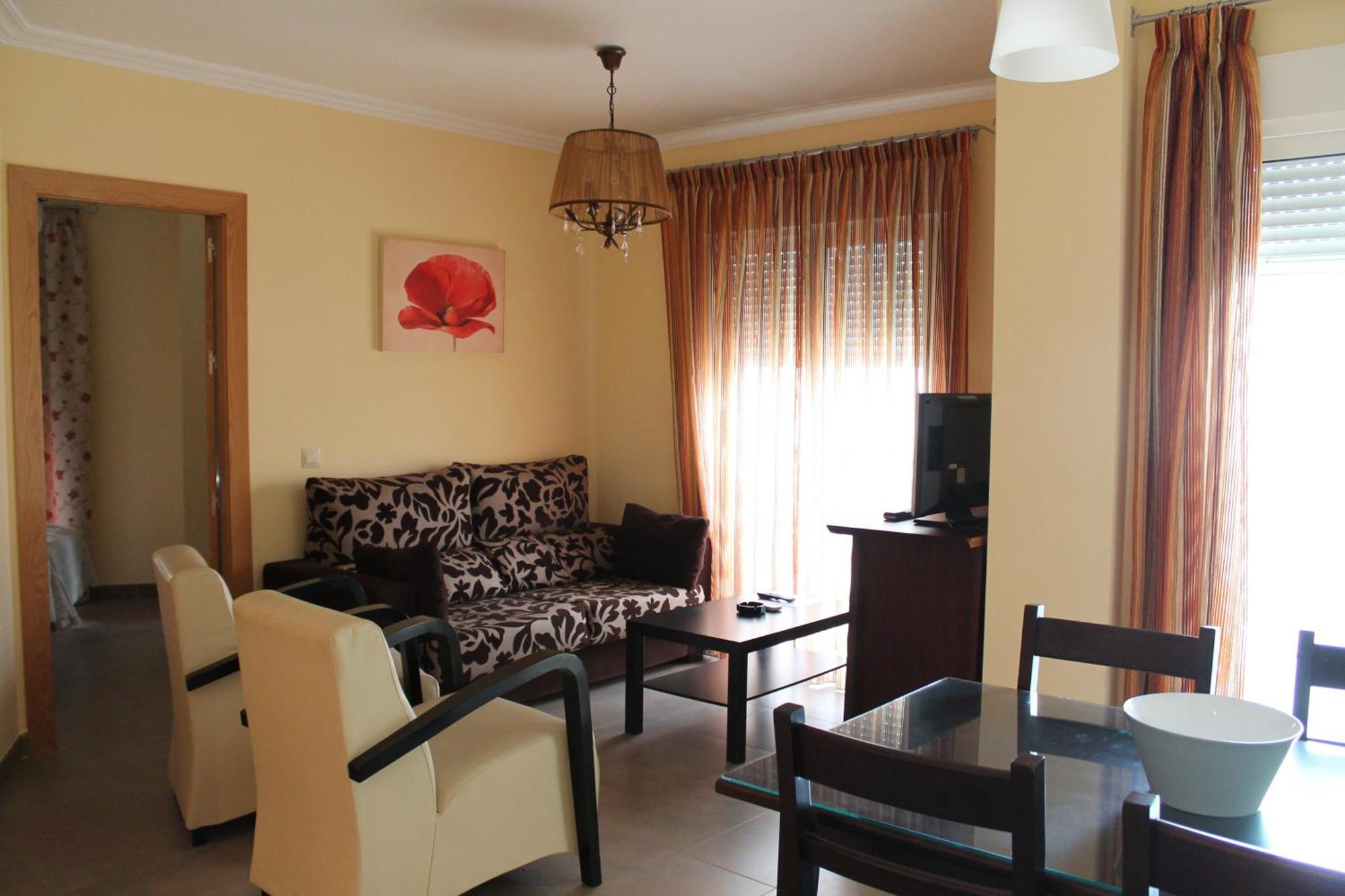 Apartamentos Turisticos Plaza Del Olvido เนร์คา ภายนอก รูปภาพ